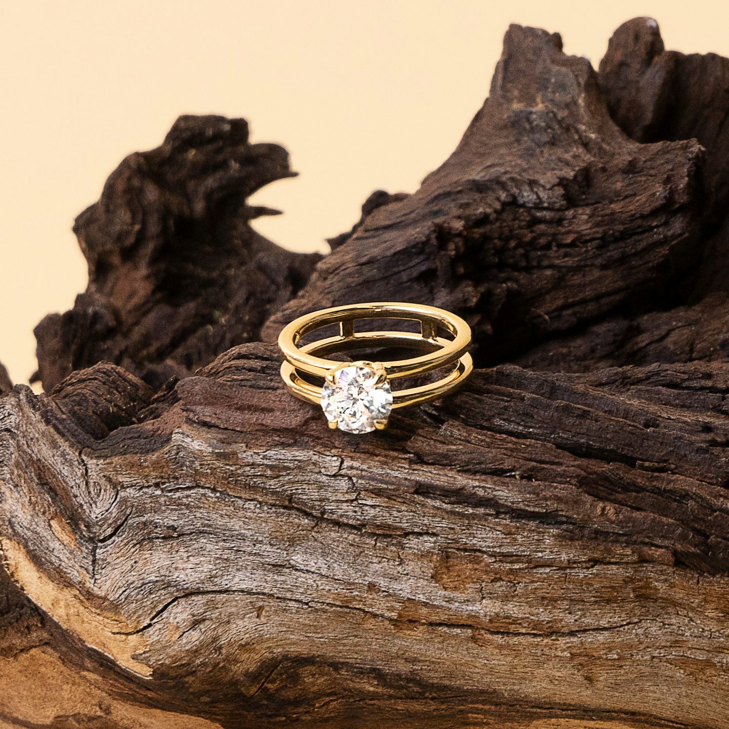 The Double Band | Round Brilliant | 14k | 14k Rose Gold | Band: Pavé | Carat weight: 1 | Band stone shape: Round Brilliant | Diamond orientation: vertical