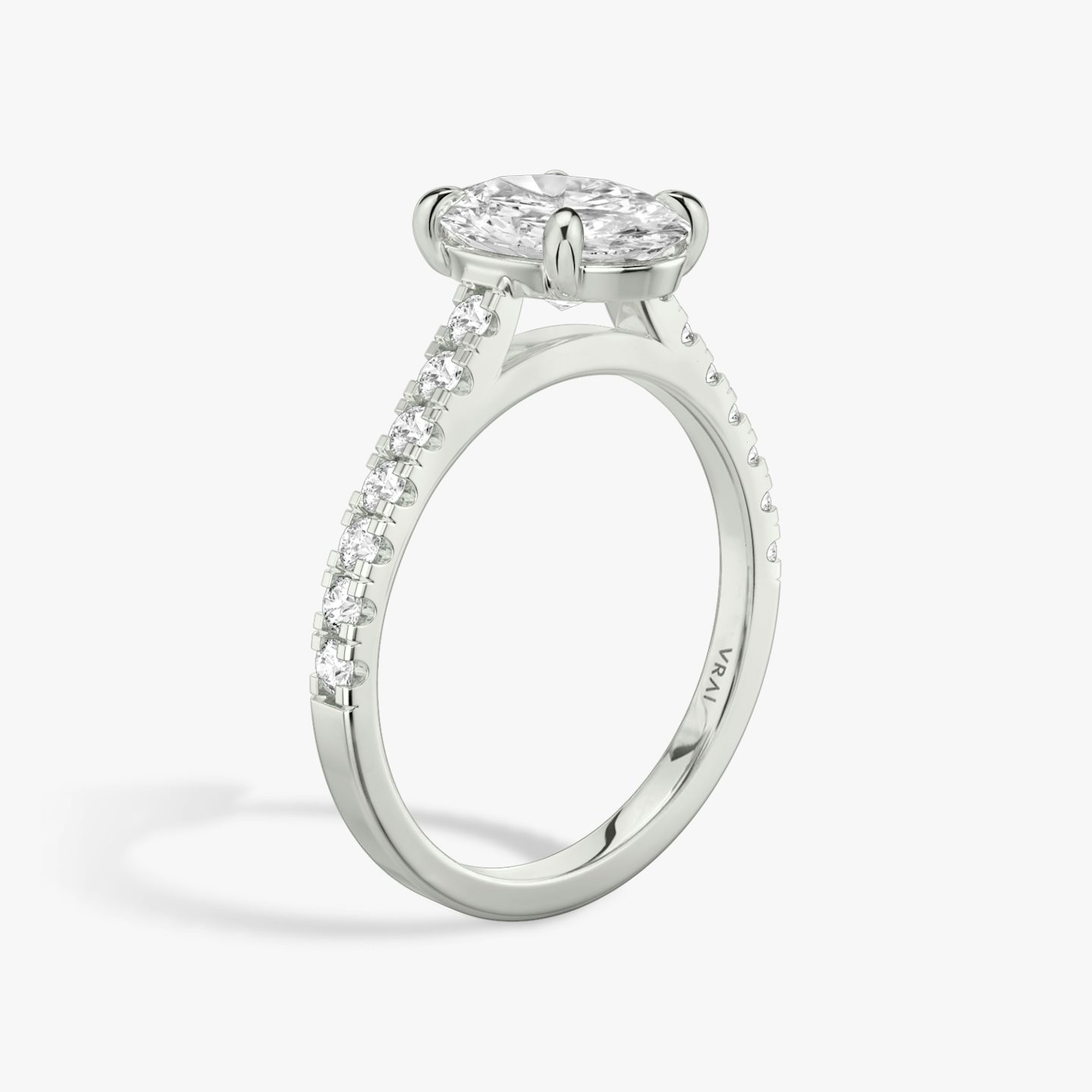 The Cathedral | oval | 18k | white-gold | bandAccent: pave | diamondOrientation: vertical | caratWeight: other