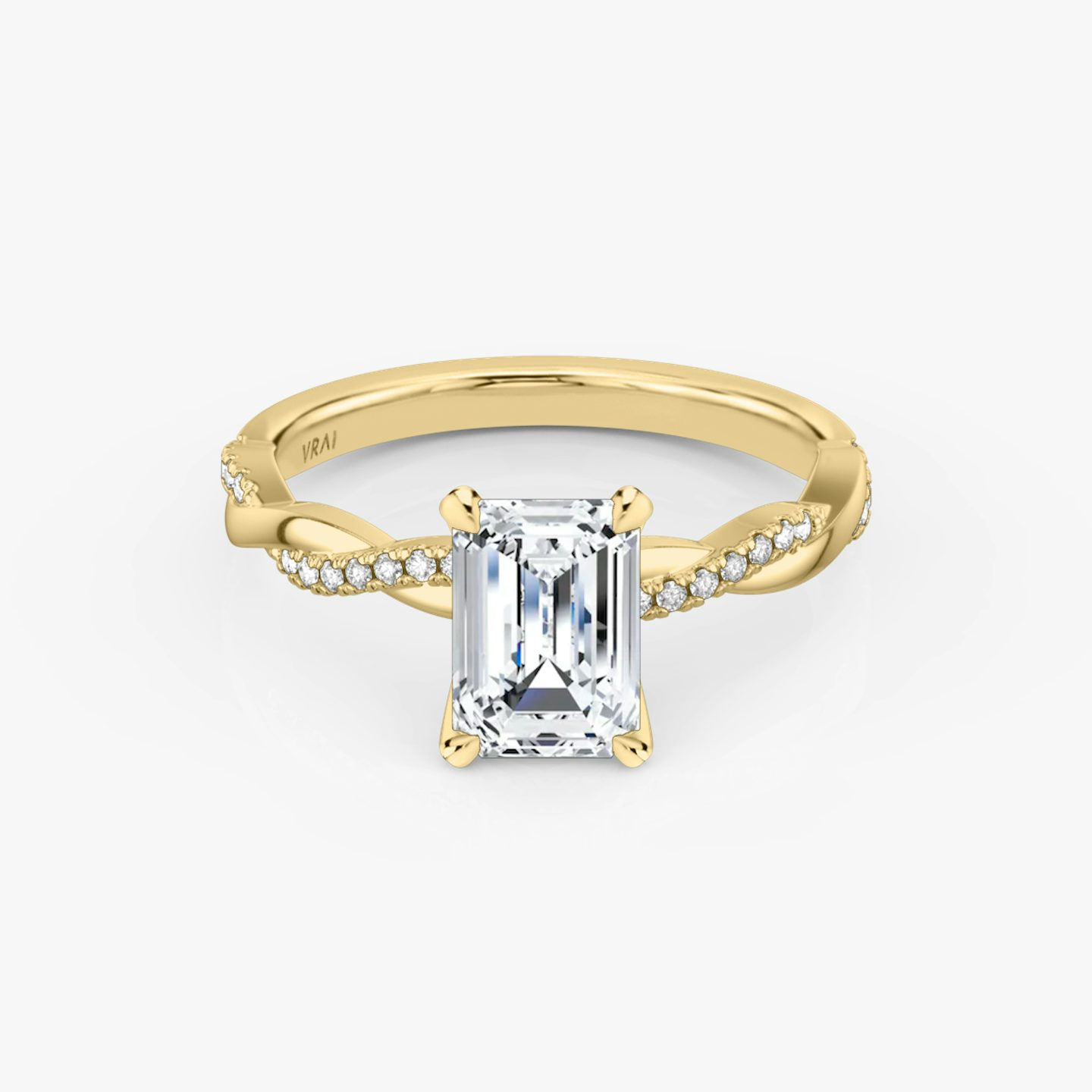 Twisted Classic | Emerald | 18k | 18k Gelbgold | Ring: pave-twisted | Diamantausrichtung: vertical | Karatgewicht: Gesamtbestand ansehen