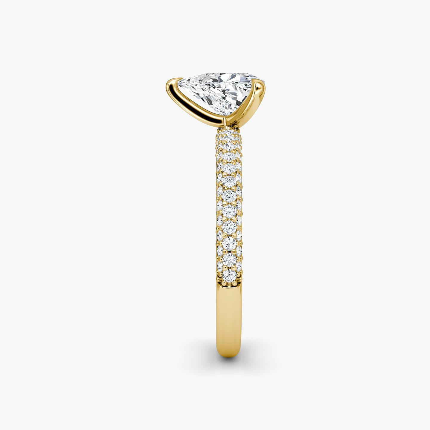 Bague de fiançailles Pavé Dome | Trillion | 18k | Or jaune 18 carats | Orientation du diamant: vertical | Poids en carats: Voir le stock total