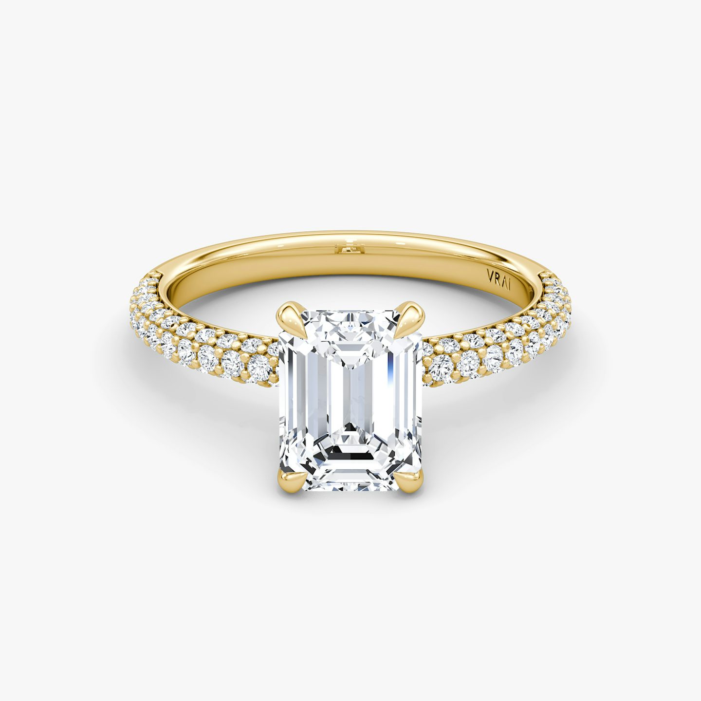 Pavé Dome | Emerald | 18k | 18k Gelbgold | Ring: Pavé | Diamantausrichtung: vertical | Karatgewicht: Gesamtbestand ansehen
