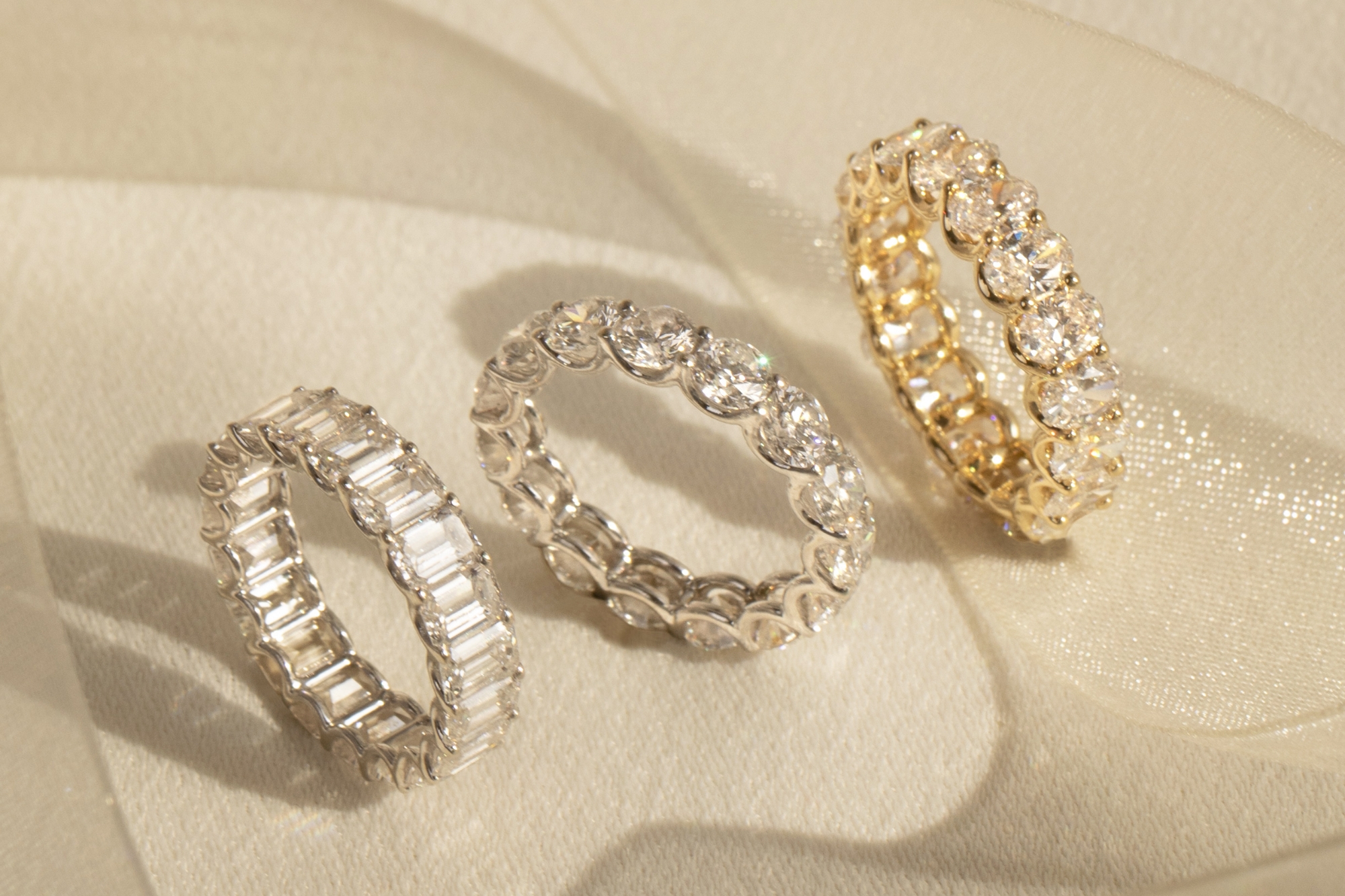 How is an Engagement Ring Different from a Wedding Band?