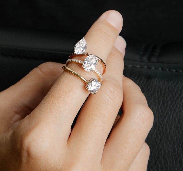 Speak with our diamond experts