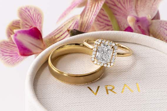 2 Carat Radiant Cut Diamond Rings: A Complete Buying Guide
