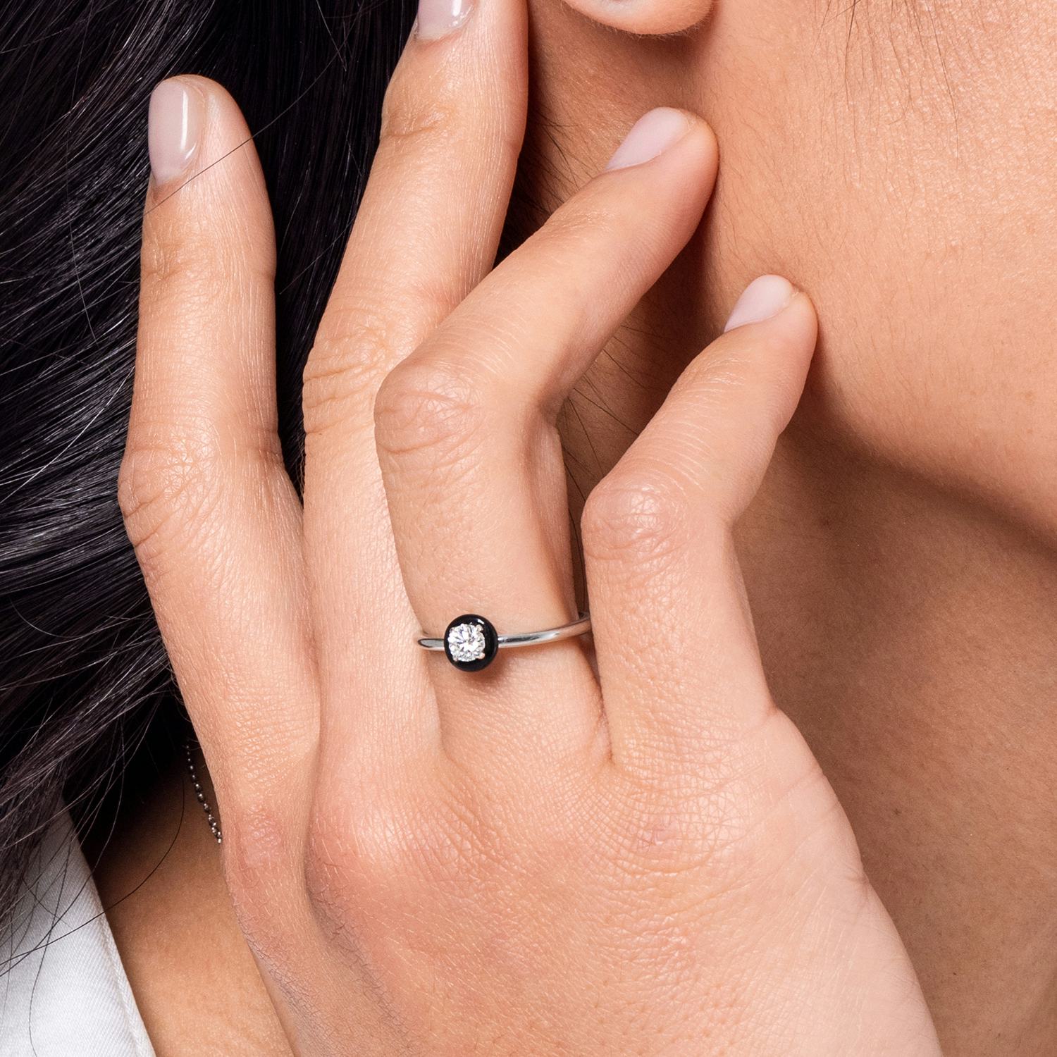 Aura Solitaire Ring