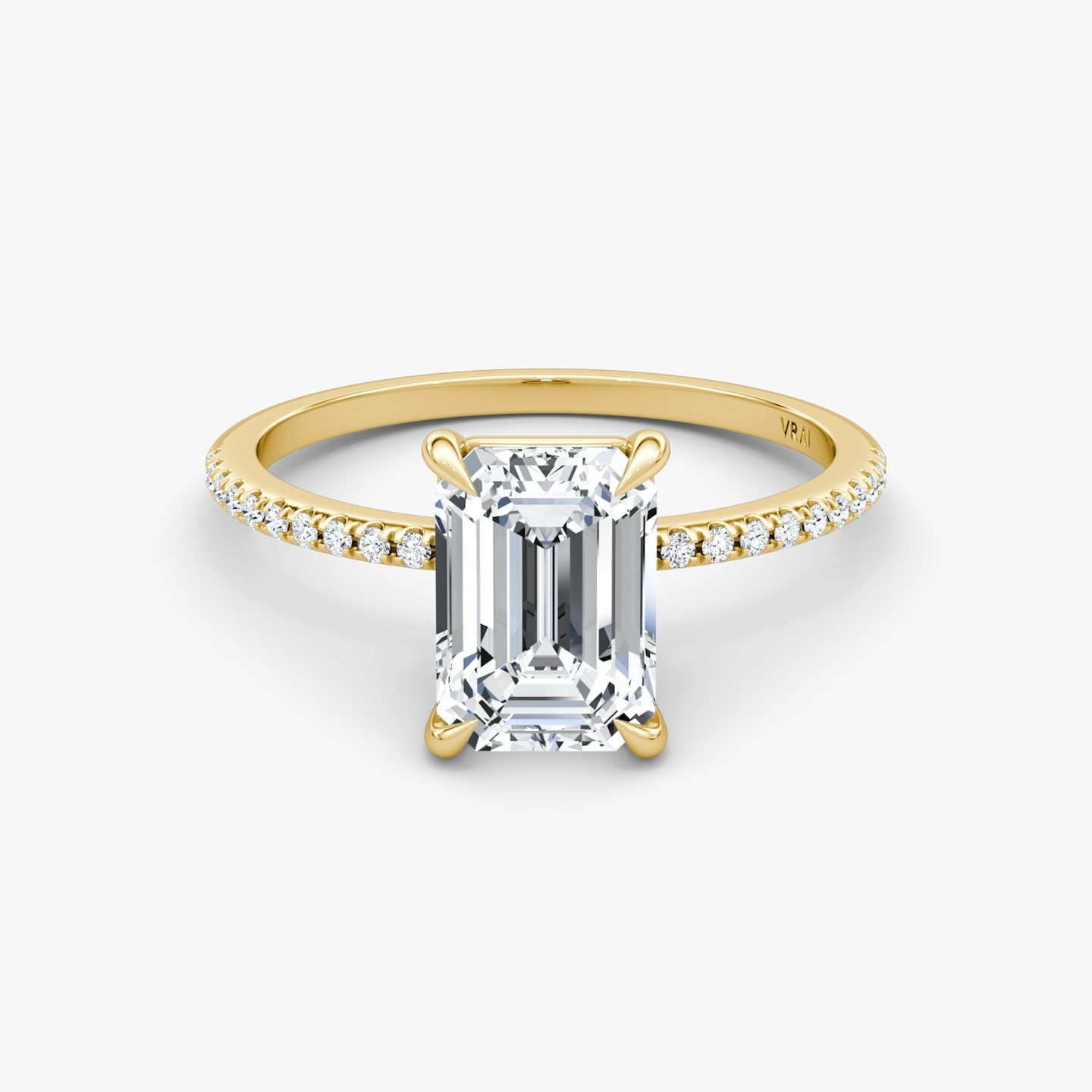 Petite 4-Prong | Emerald | 18k | 18k Gelbgold | Ring: Pavé | Diamantausrichtung: vertical | Karatgewicht: Gesamtbestand ansehen