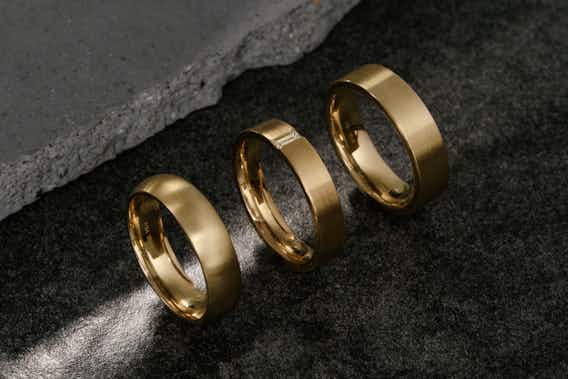 Unisex Wedding Rings: The 9 Best Styles for Every Couple