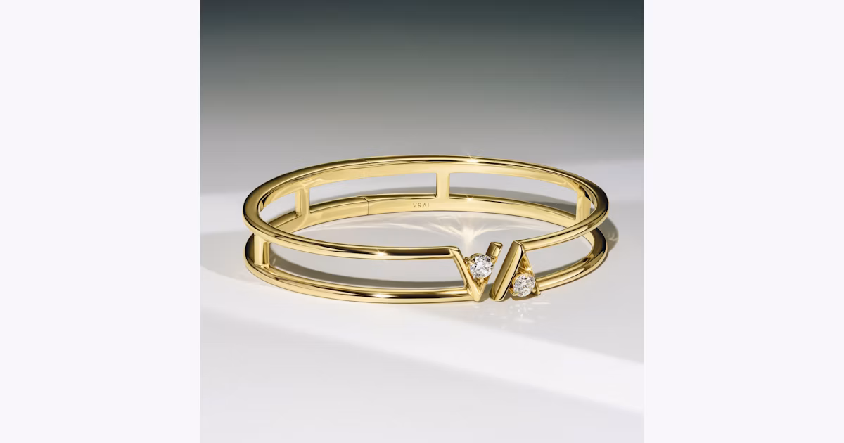 Large VRAI V Double Row Bangle with Plain Yellow Gold | VRAI