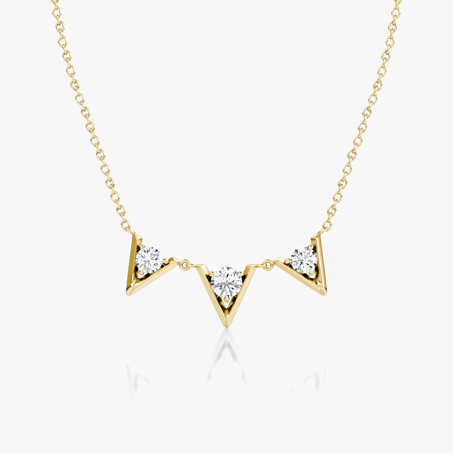 Collar VRAI V Arc | Brillante | 14k | Oro amarillo de 18 quilates | Longitud de la cadena: 16-18 | Número de diamantes: 3