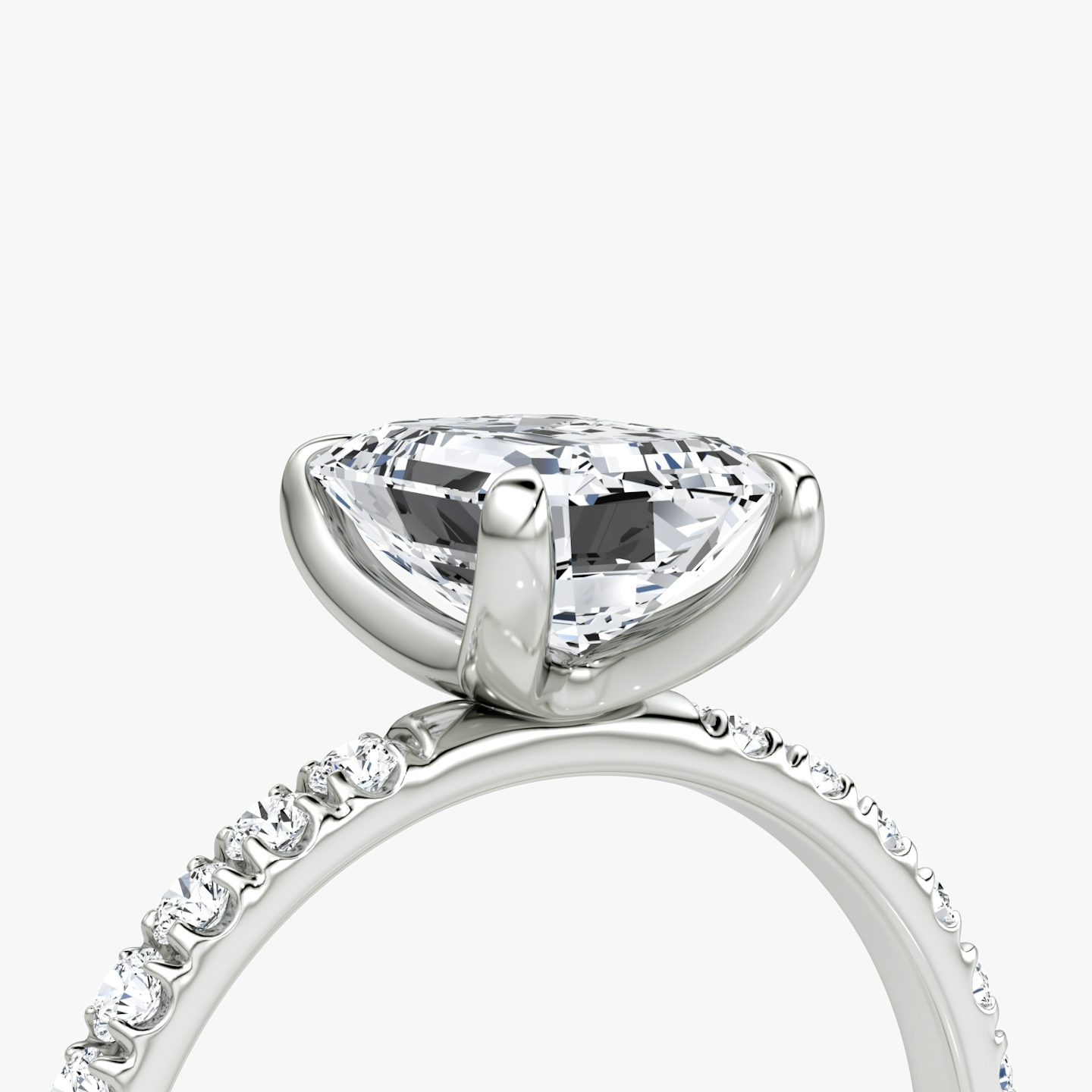Classic | Emerald | 18k | 18k Weißgold | Ringbreite: Large | Ring: Pavé | Diamantausrichtung: vertical | Karatgewicht: Gesamtbestand ansehen