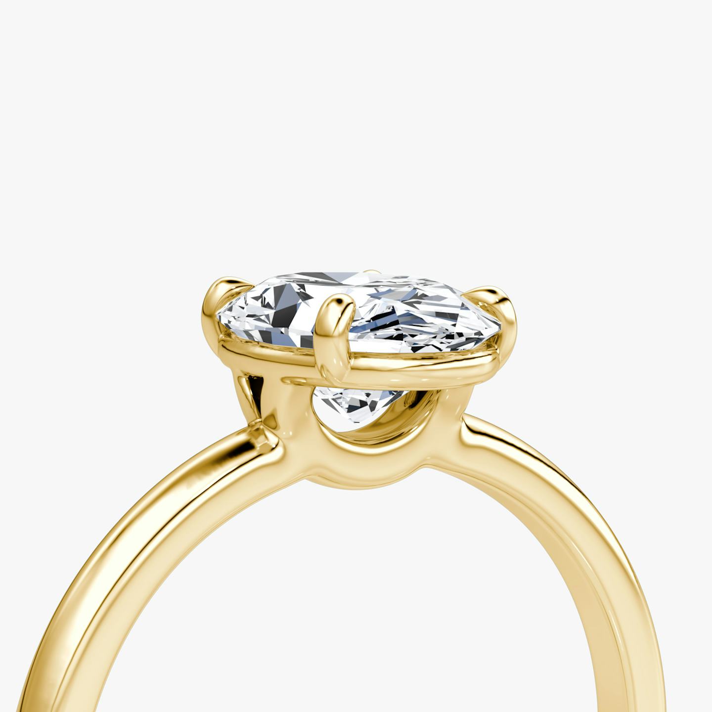 The Signature | Oval | 18k | 18k Yellow Gold | Band width: Large | Band: Plain | Setting style: Plain | Diamond orientation: vertical | Carat weight: See full inventory
