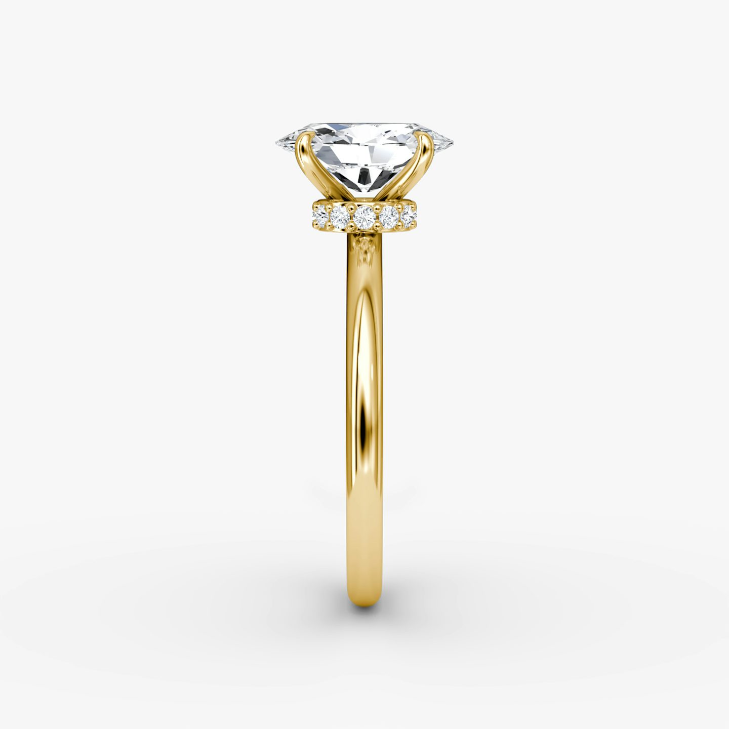 Veiled Halo | Oval | 18k | 18k Gelbgold | Ring: Schlicht | Diamantausrichtung: vertical | Karatgewicht: Gesamtbestand ansehen
