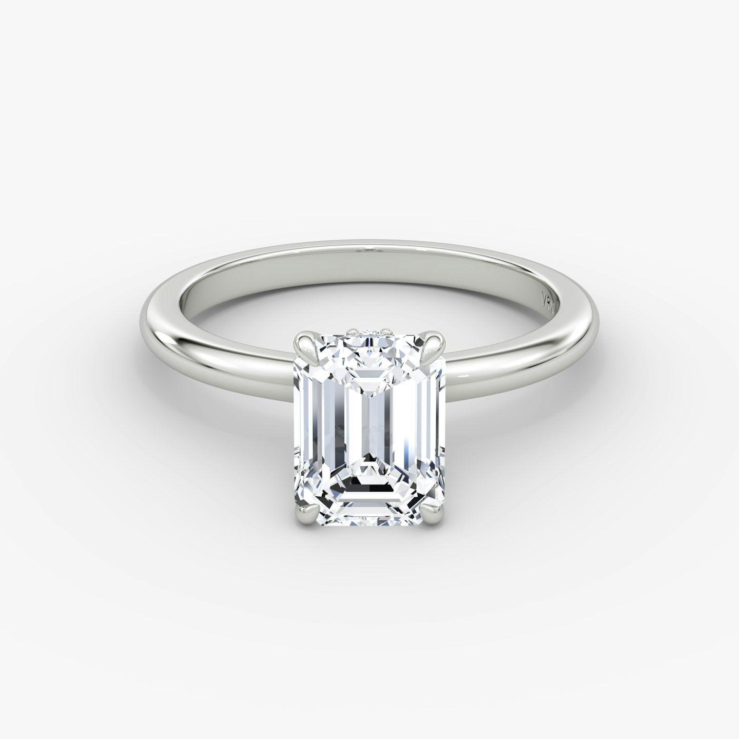 Veiled Halo | Emerald | 18k | 18k Weißgold | Ring: Schlicht | Diamantausrichtung: vertical | Karatgewicht: Gesamtbestand ansehen