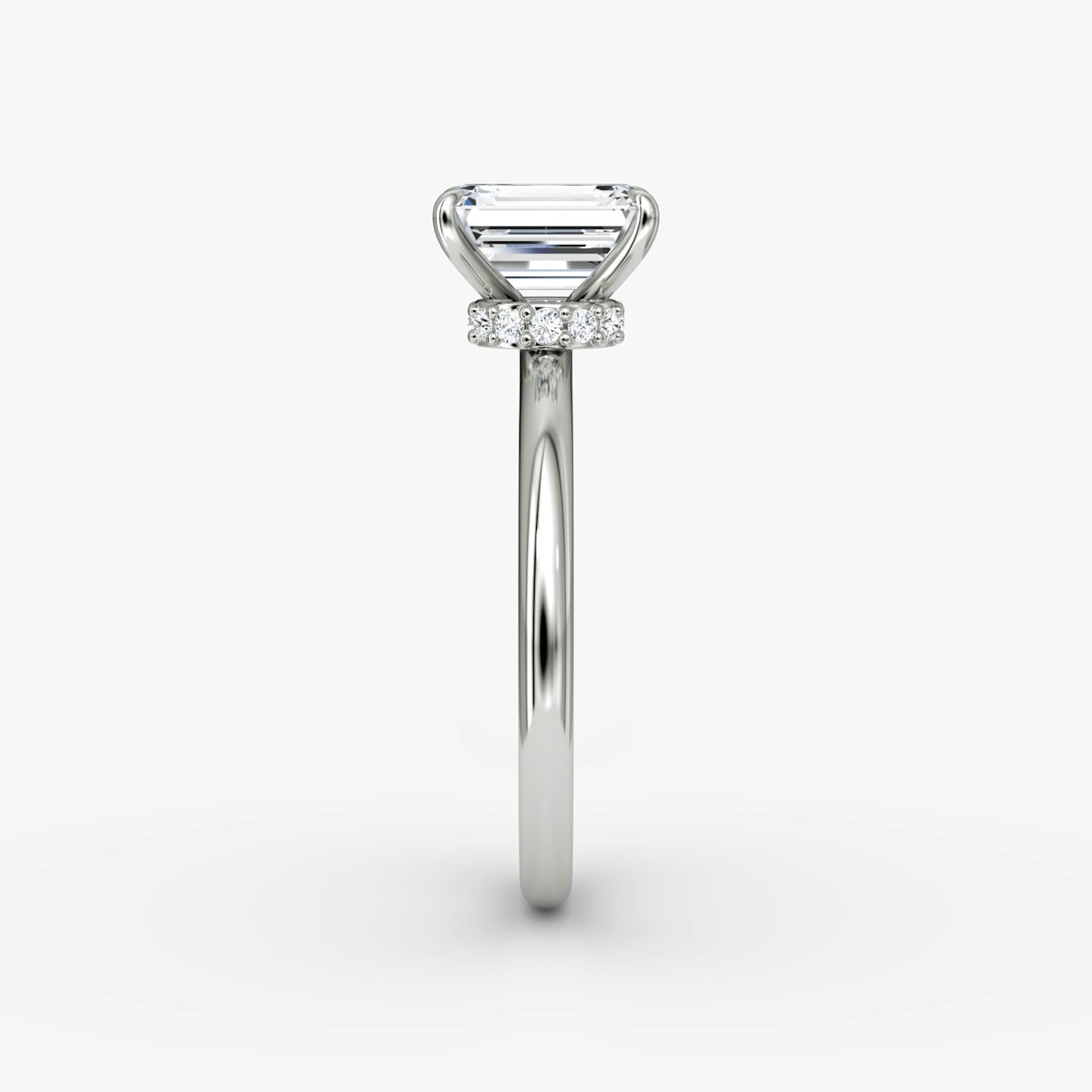 The Veiled Halo | Emerald | 18k | 18k White Gold | Band: Plain | Diamond orientation: vertical | Carat weight: See full inventory