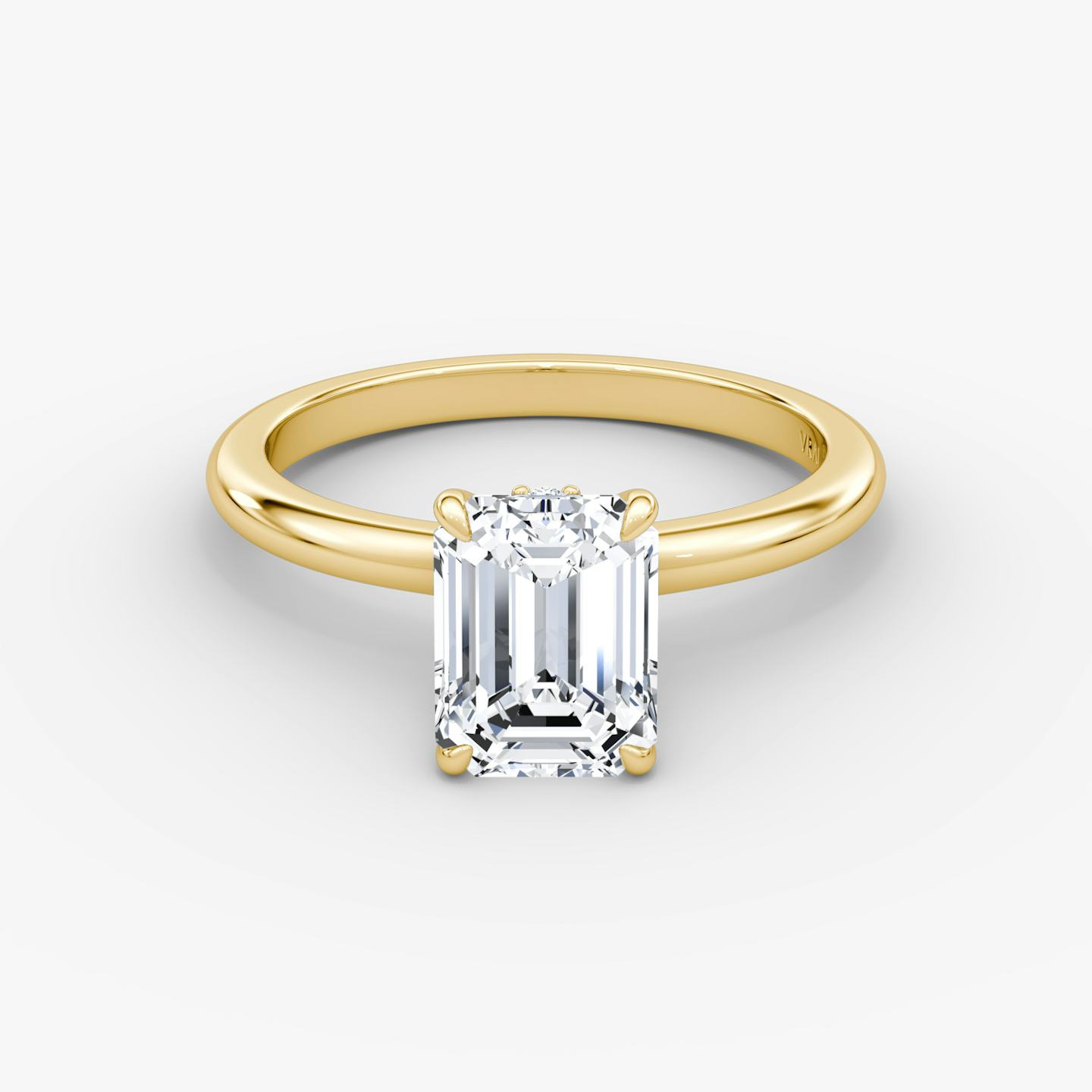 Veiled Halo | Emerald | 18k | 18k Gelbgold | Ring: Schlicht | Diamantausrichtung: vertical | Karatgewicht: Gesamtbestand ansehen