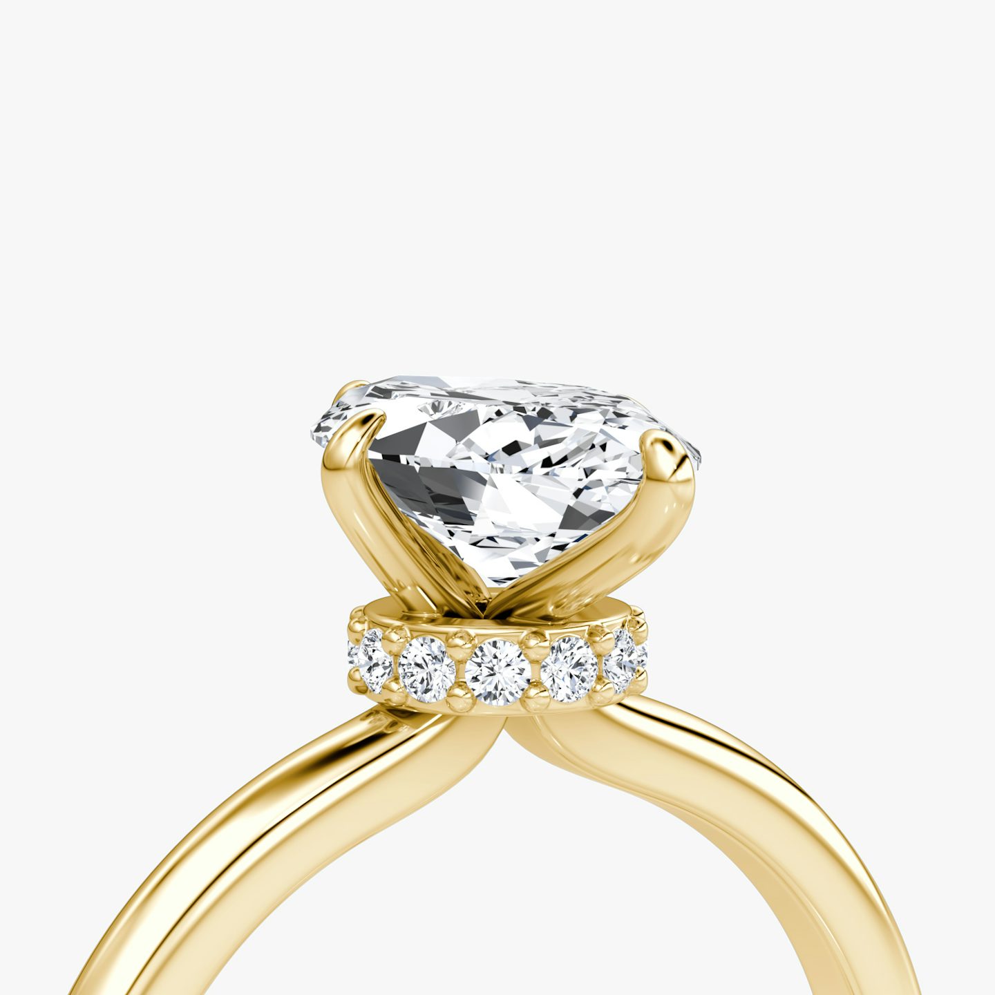 The Veiled Halo | marquise | 18k | yellow-gold | bandAccent: plain | diamondOrientation: vertical | caratWeight: other