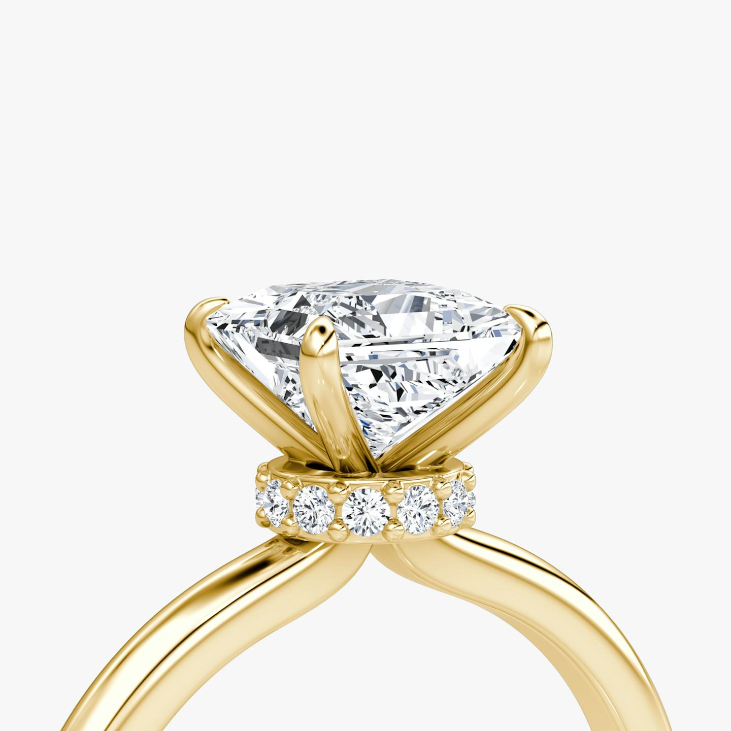 The Veiled Halo | Princess | 18k | 18k Yellow Gold | Band: Plain | Diamond orientation: vertical | Carat weight: See full inventory