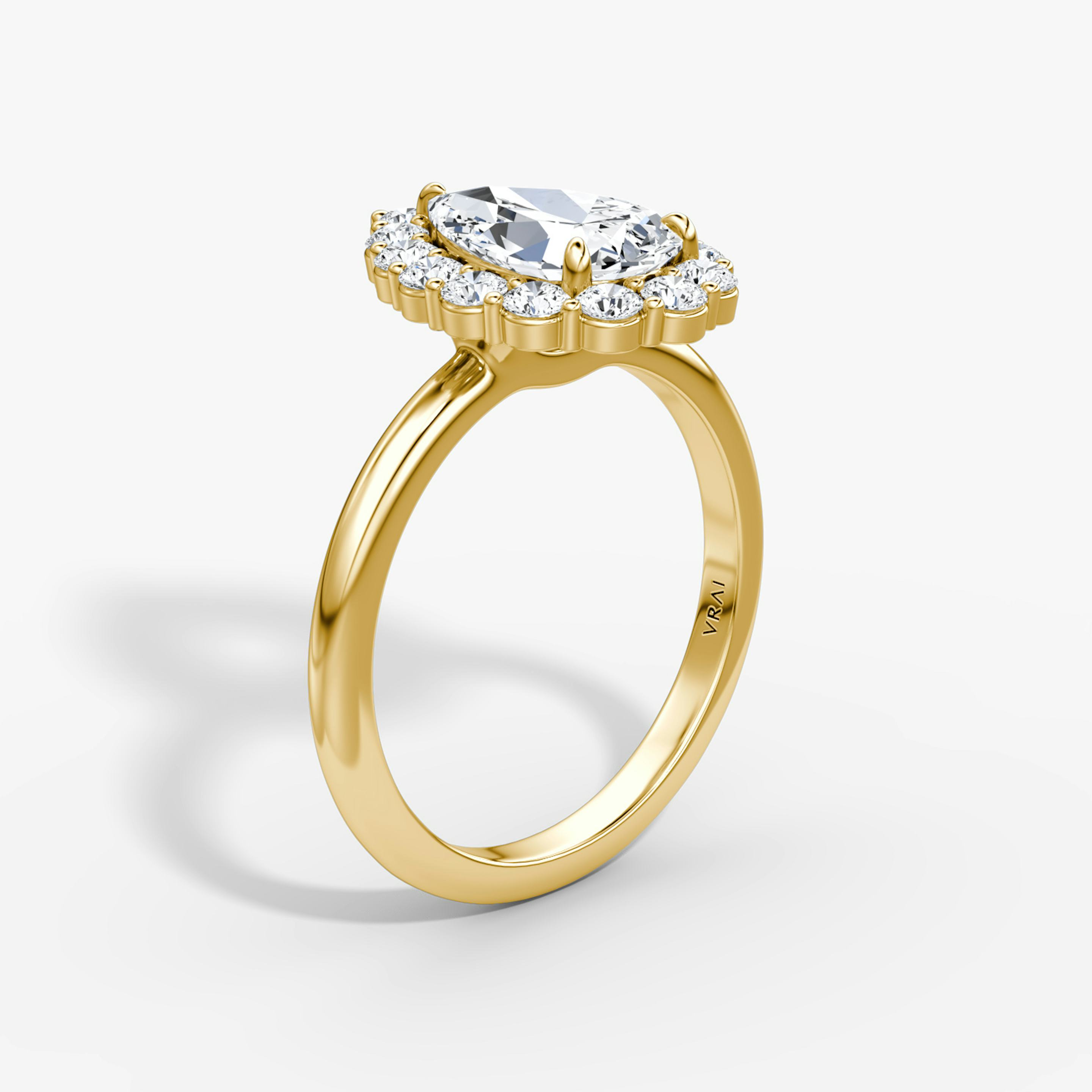 The Signature Floral Halo | Pear | 18k | 18k Yellow Gold | Band: Plain | Diamond orientation: vertical | Carat weight: See full inventory