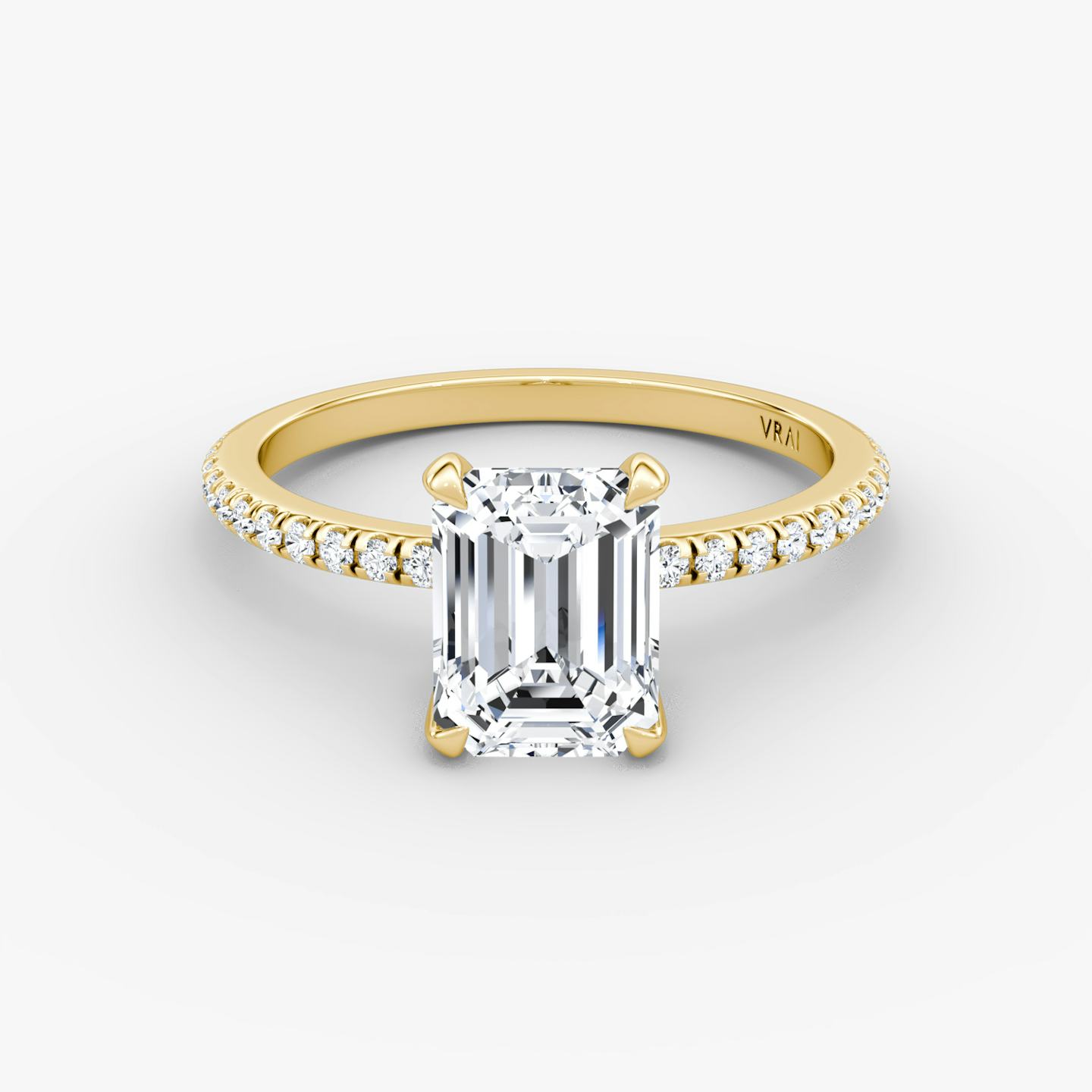 Classic | Emerald | 18k | 18k Gelbgold | Ringbreite: Standard | Ring: Pavé | Diamantausrichtung: vertical | Karatgewicht: Gesamtbestand ansehen