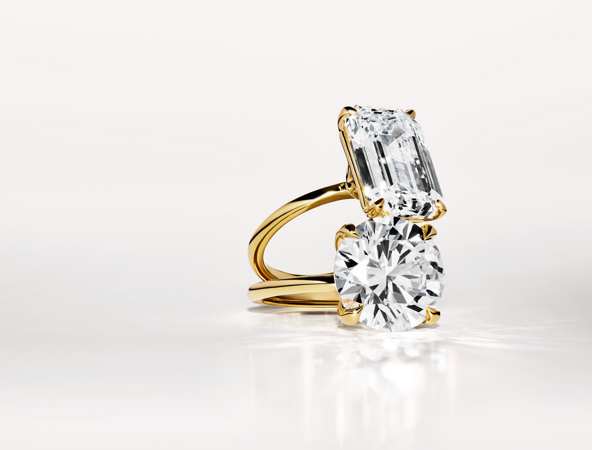 Shop Engagement Rings for Women with VRAI Created Diamonds