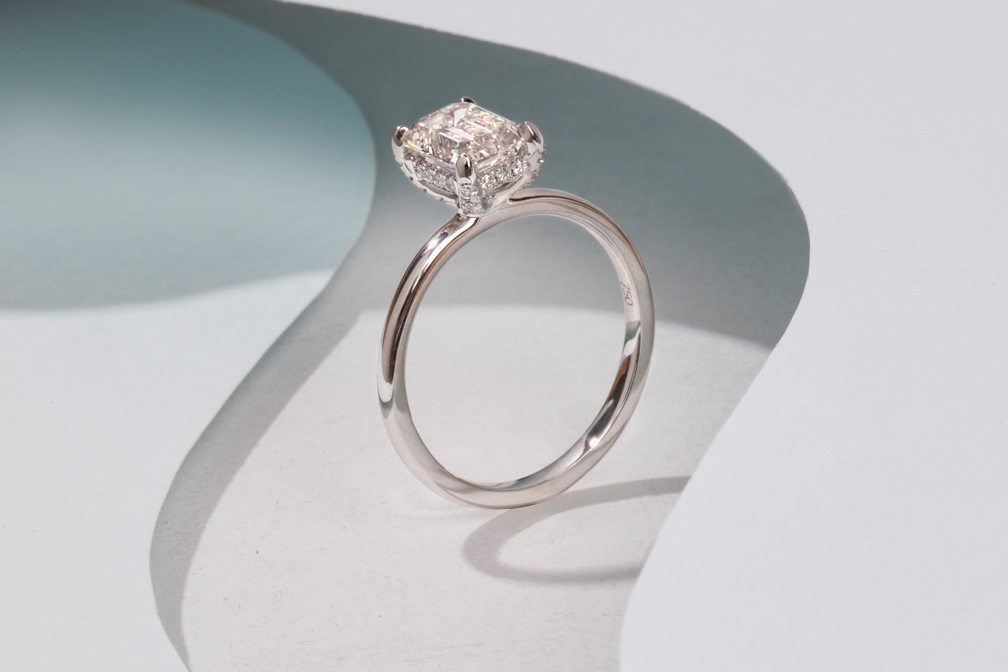 Large Diamond Rings: How to Buy Big Engagement Rings I VRAI