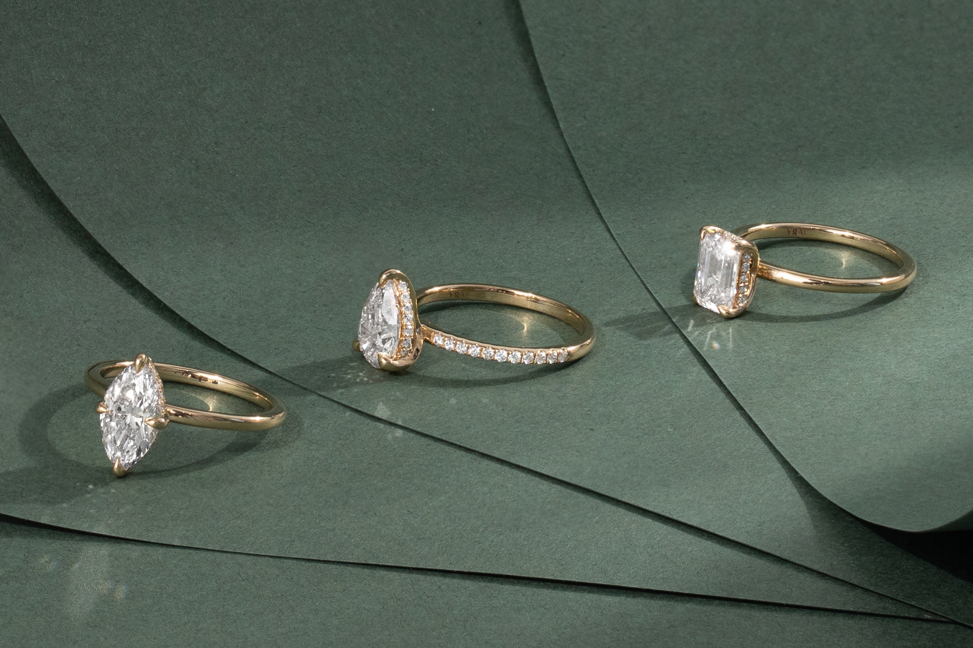 Platinum Leaf Wedding Band Ring Antique Style Comfort-Fit
