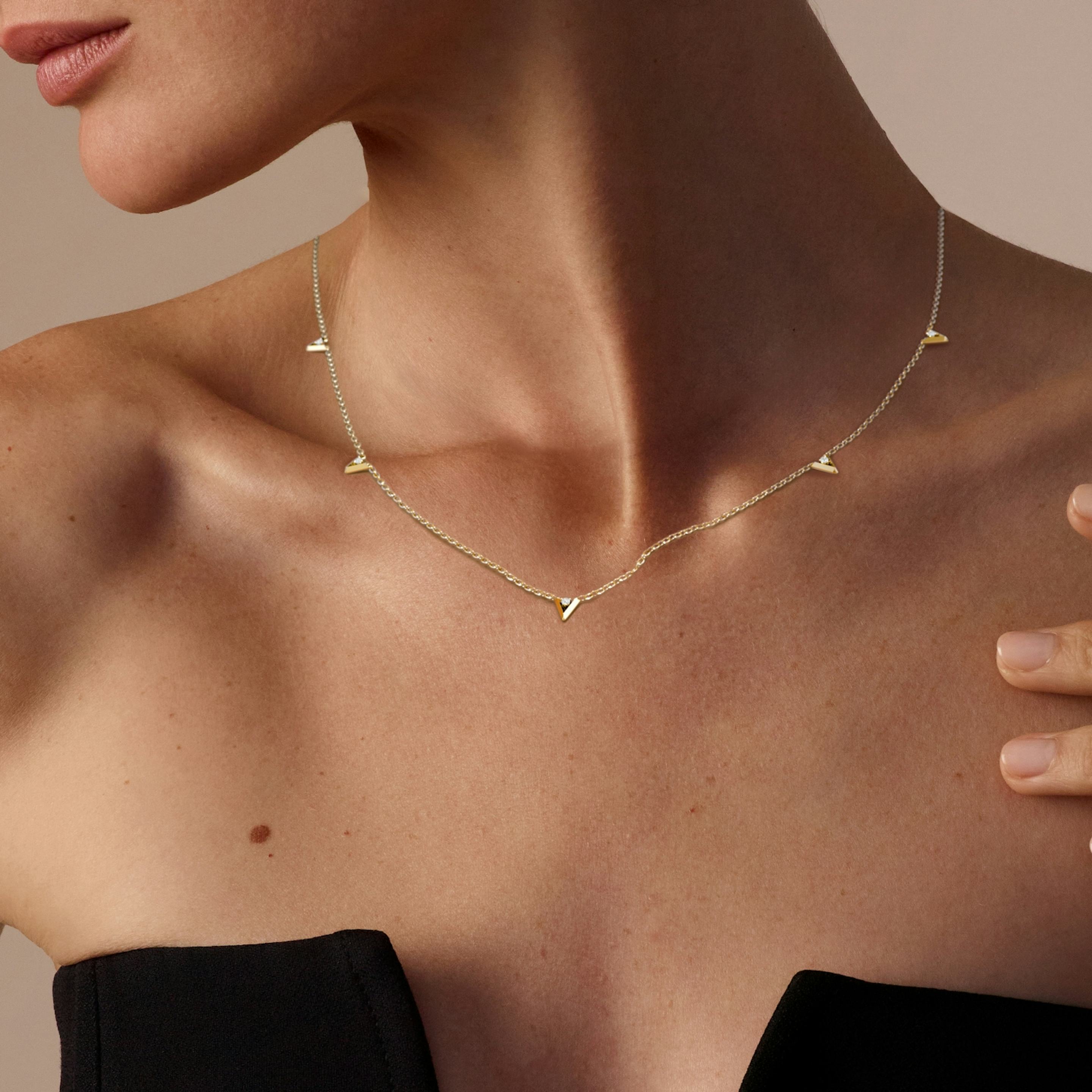 VRAI V Petite Station Necklace | Round Brilliant | 14k | 18k Yellow Gold | Chain length: 16-18