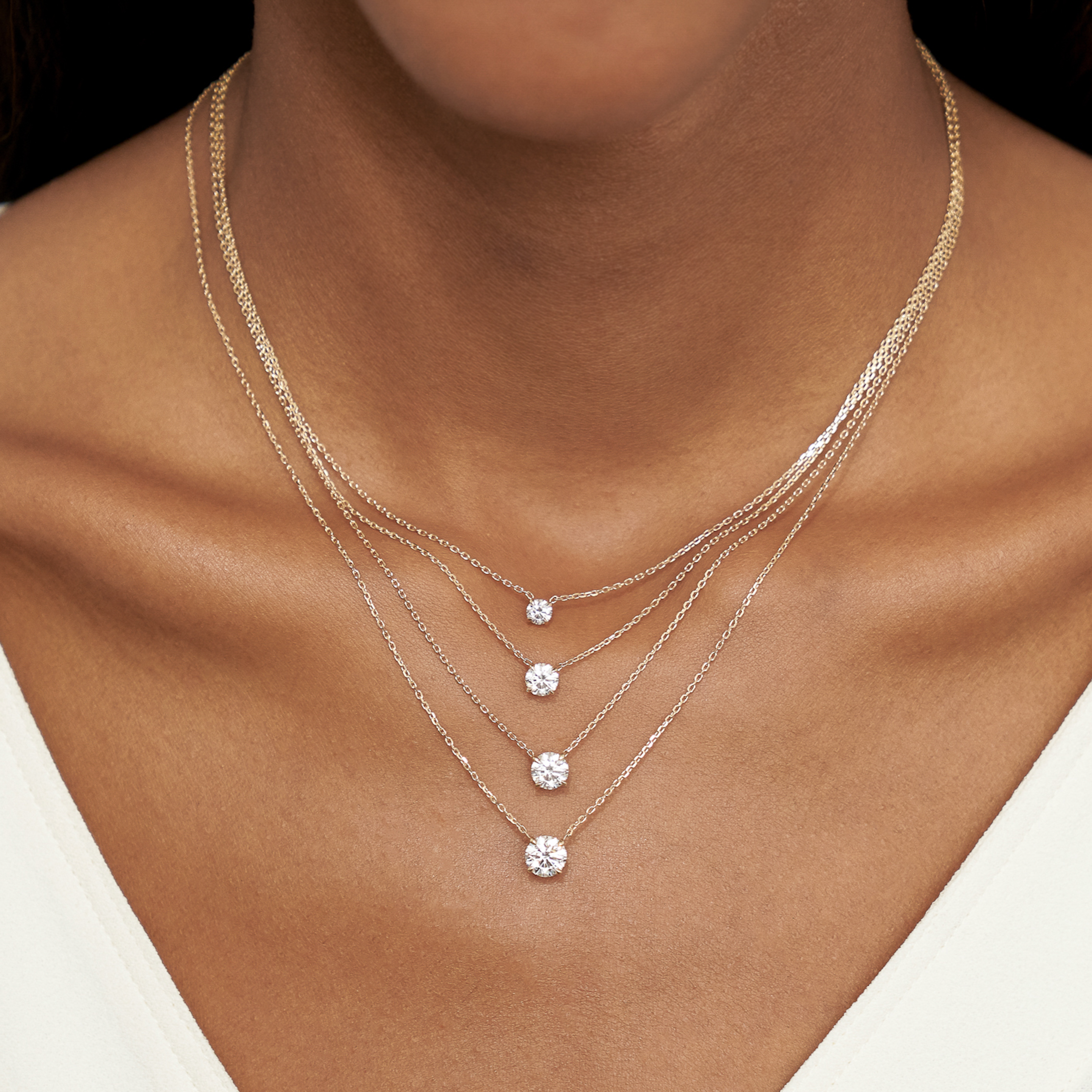 VRAI Solitaire Necklace | Round Brilliant | 14k | 18k Yellow Gold | Carat weight: 1/4