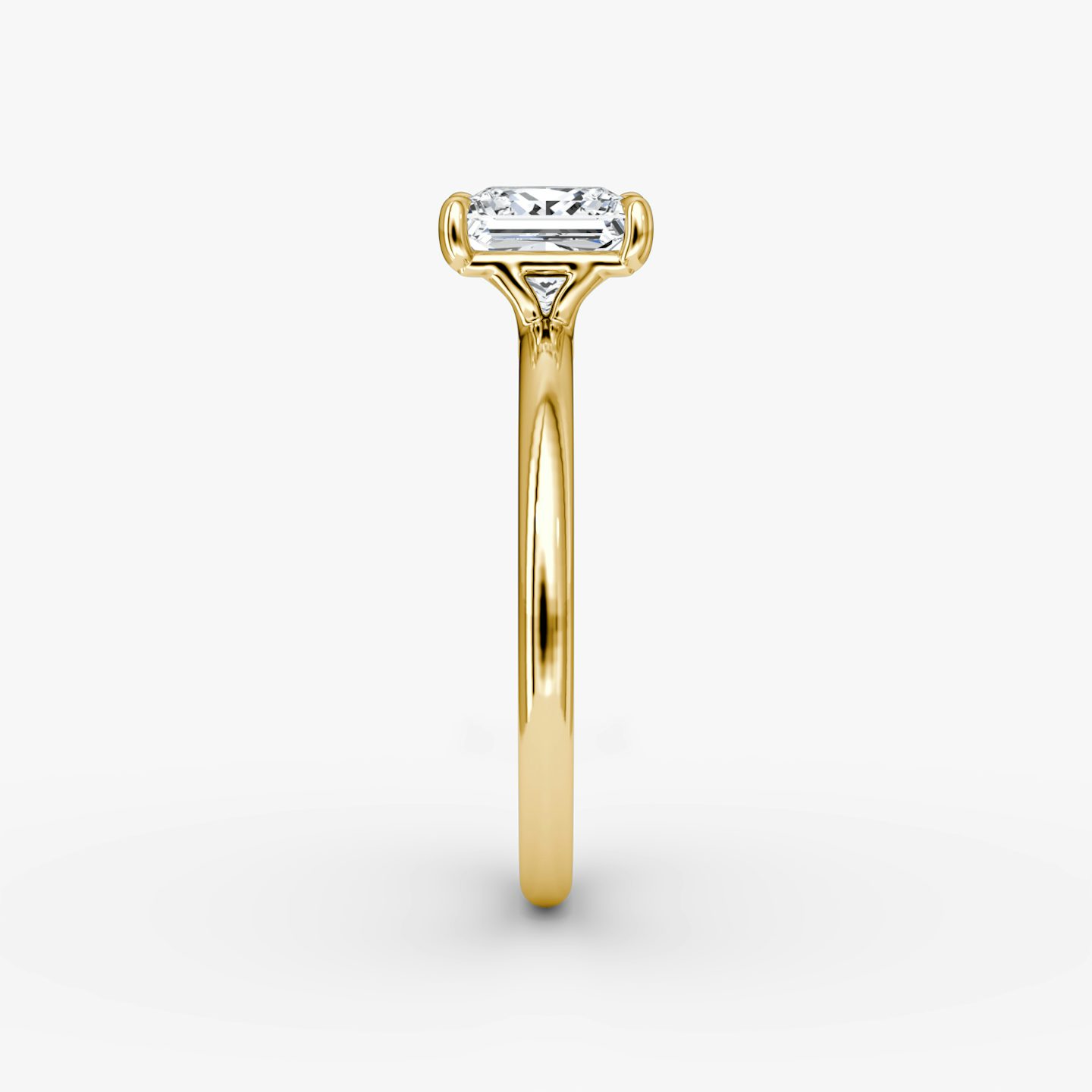 The Signature | Princess | 18k | 18k Yellow Gold | Band width: Standard | Band: Plain | Setting style: Plain | Diamond orientation: vertical | Carat weight: See full inventory