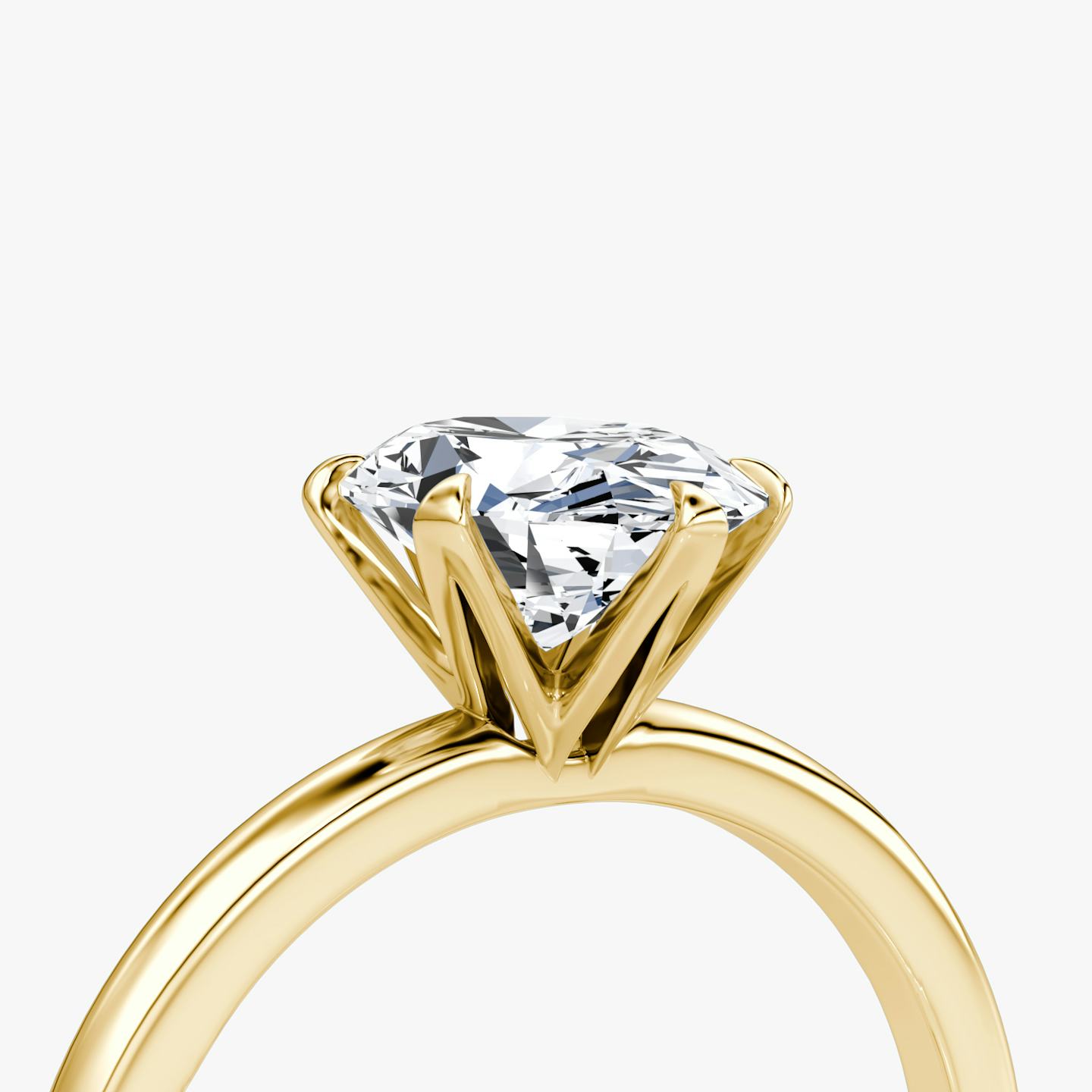 The V | Oval | 18k | 18k Yellow Gold | Band: Plain | Diamond orientation: vertical | Carat weight: See full inventory