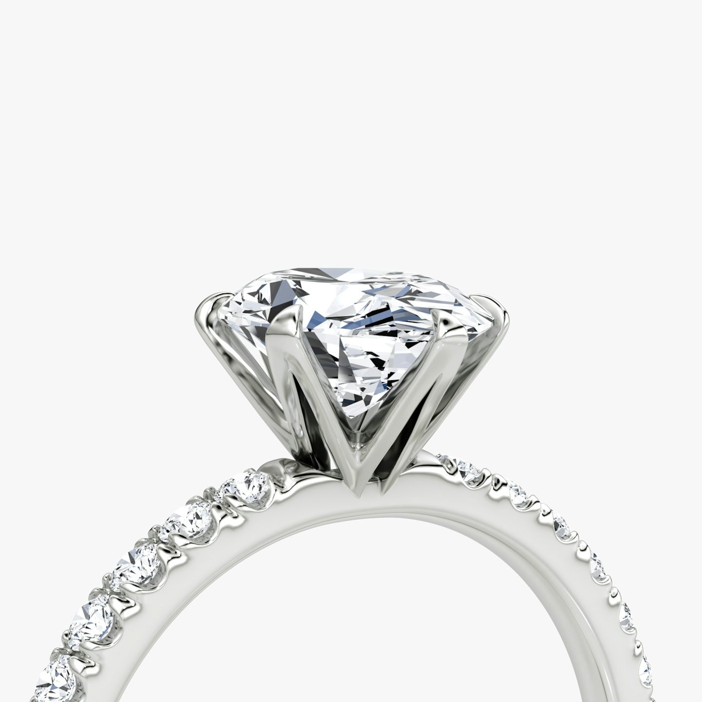 undefined | oval | 18k | white-gold | bandAccent: pave | diamondOrientation: vertical | caratWeight: other