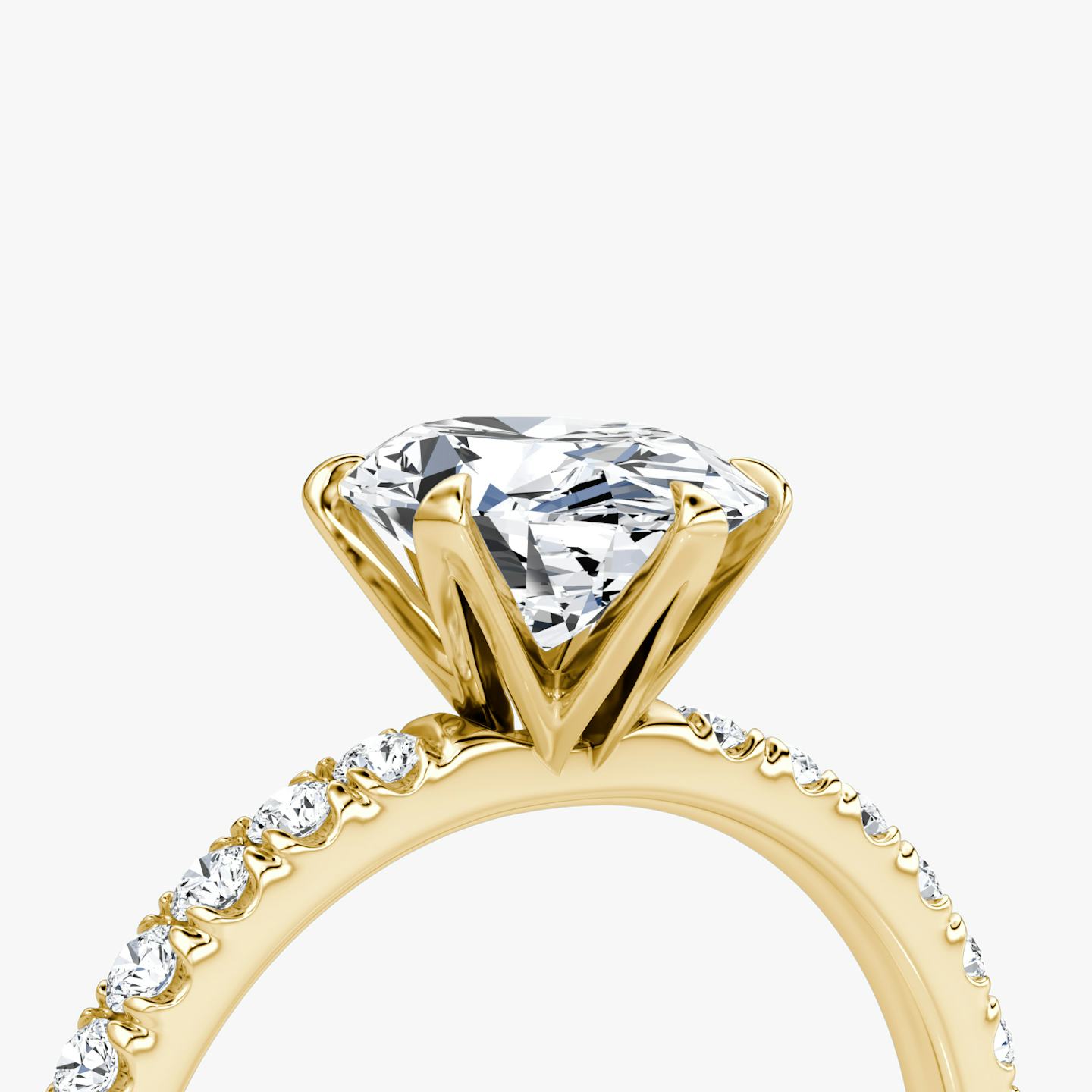 The V | Oval | 18k | 18k Yellow Gold | Band: Pavé | Diamond orientation: vertical | Carat weight: See full inventory