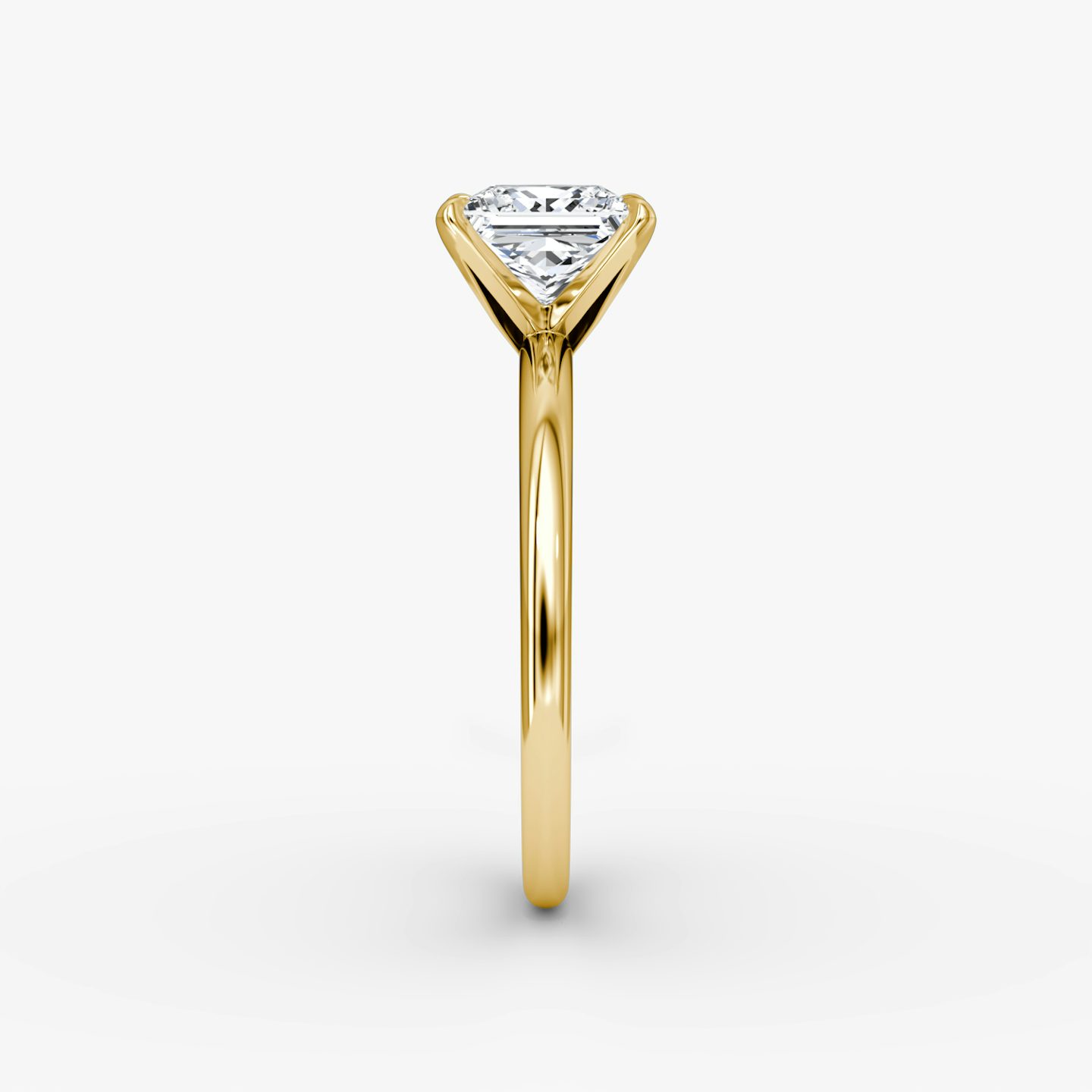 V | Princesa | 18k | Oro amarillo de 18 quilates | Banda: Simple | Orientación de diamante: vertical | Peso en quilates: Ver stock total