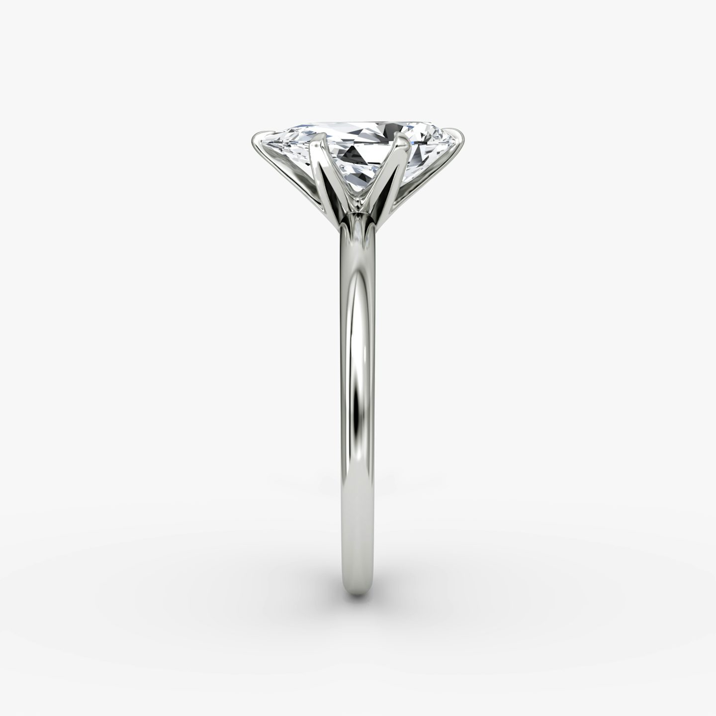 V | Pera | Platino  | Banda: Simple | Orientación de diamante: vertical | Peso en quilates: Ver stock total