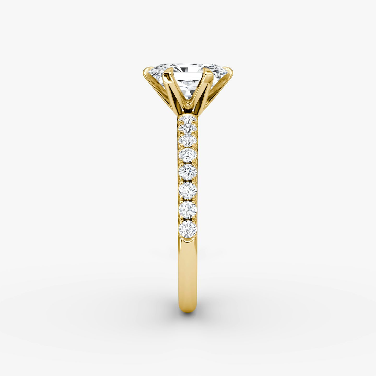 The V | Radiant | 18k | 18k Yellow Gold | Band: Pavé | Diamond orientation: vertical | Carat weight: See full inventory