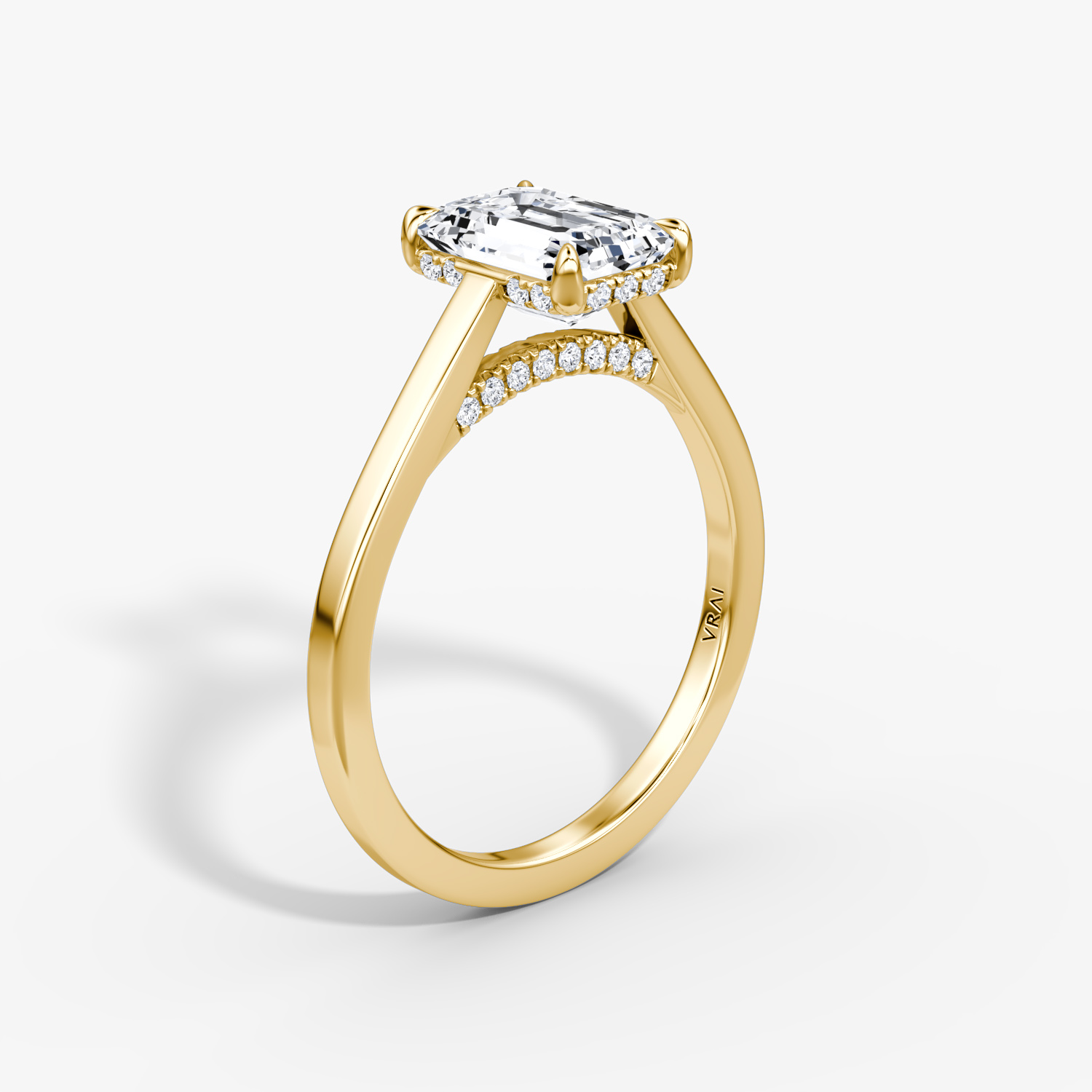 Yellow gold with shop diamond