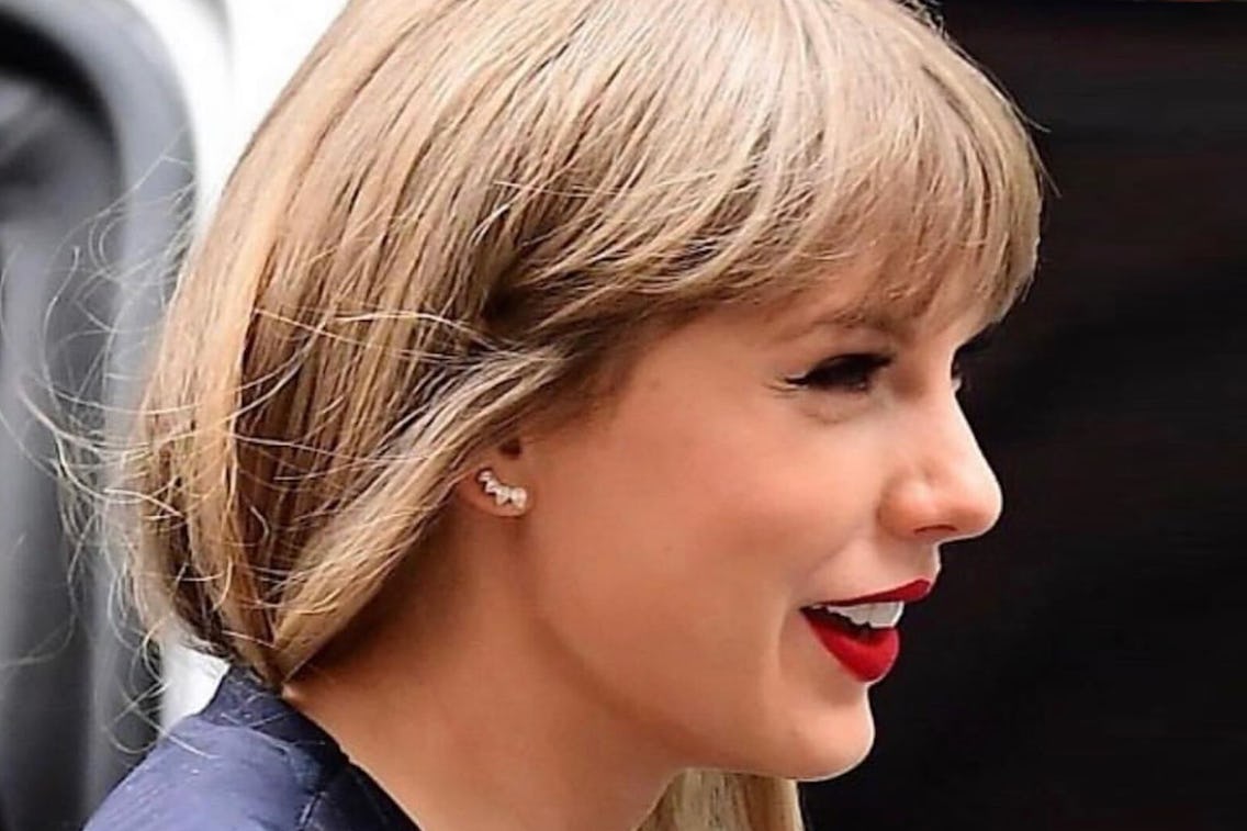 Spotted in VRAI Earrings: Taylor Swift, Emma Stone, Zoe Saladana, and More
