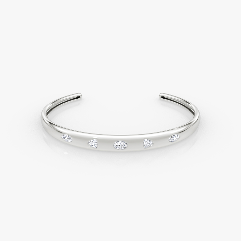VRAI V Double Row Bangle in Yellow Gold with Plain Band