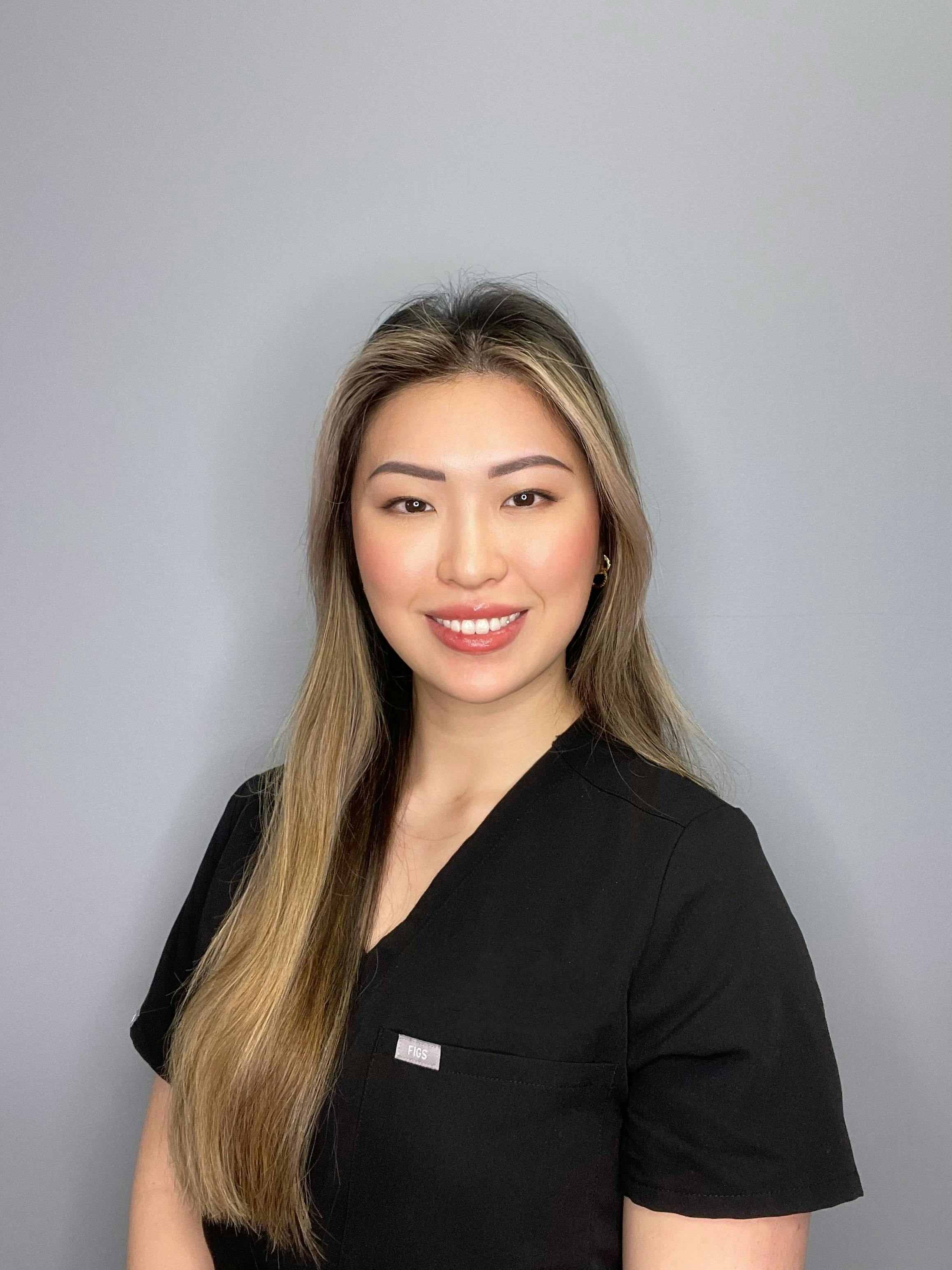 Yuan-Jane Qiu, PA-C hero