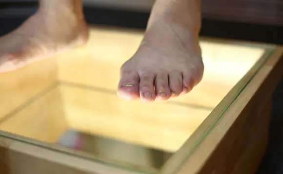 Neglesopp på tær Neglesopp på tær