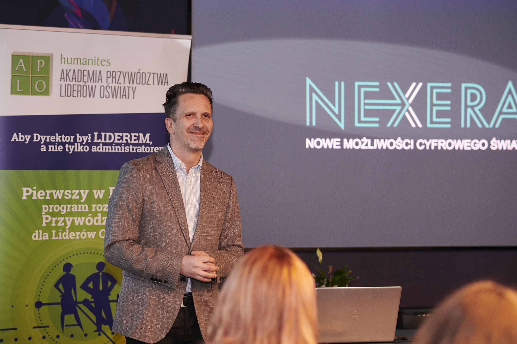 Członek Zarządu NEXERY podczas wystąpienia 