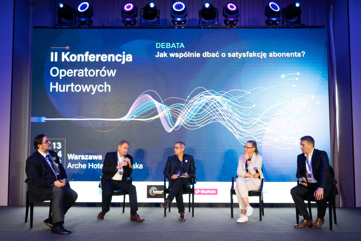debata w trakcie II Konferencji Operatorów Hurtowych