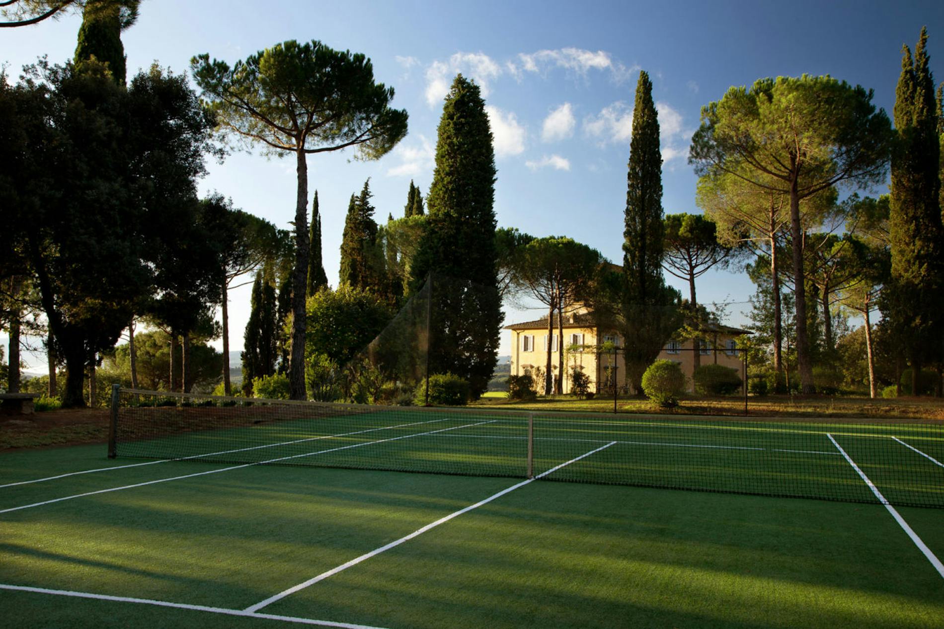 Villa La Tavernaccia offers a proper-sized private tennis court
