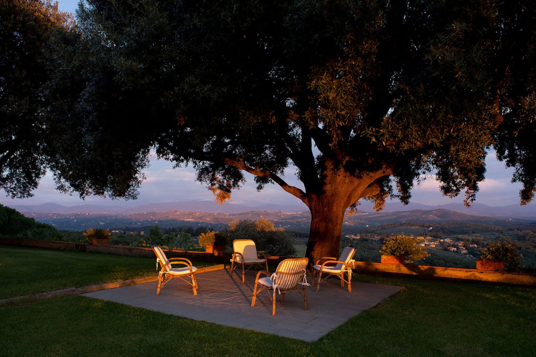 The private garden of Villa La Tavernaccia has a unique vista on the rolling hills of Chianti.