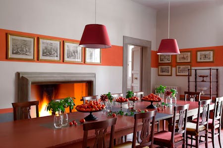 The dining room on the ground floor of Villa Tavernaccia
