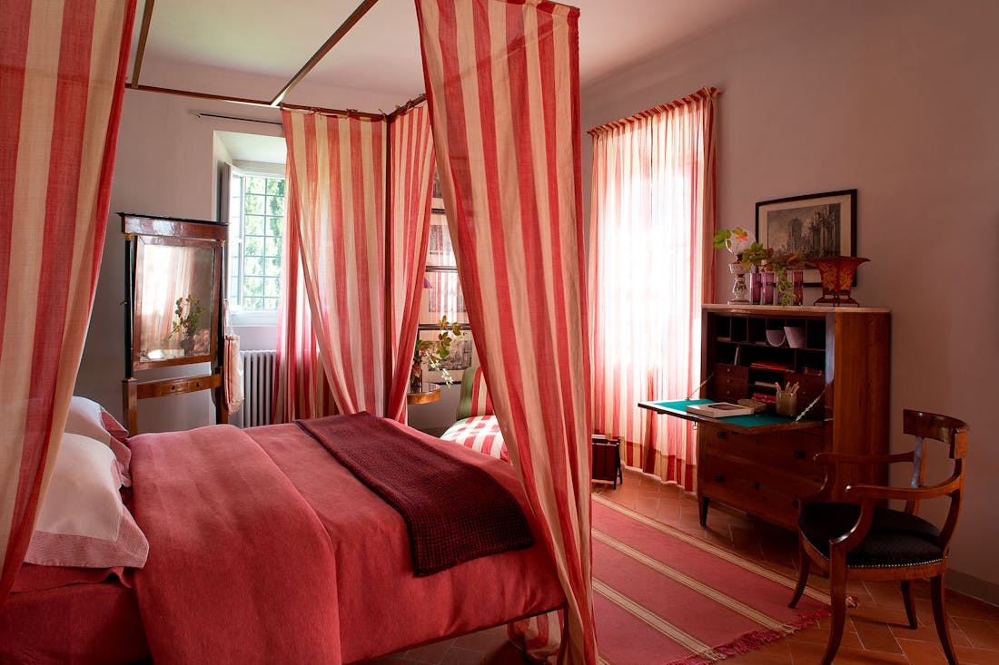 The master bedroom on the ground floor of Villa Tavernaccia 