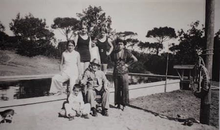 An historical photo of the swimming pool, early 20th century.