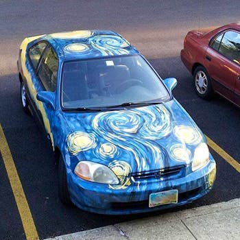 Car painted like Van Gogh