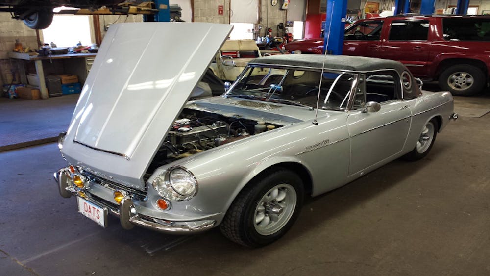 スティングレー Divine Intervention and a 1966 Datsun 1600 - Car Talk