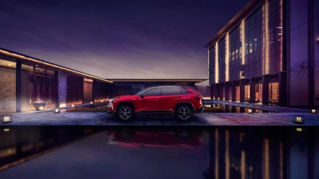 toyota rav4 prime side